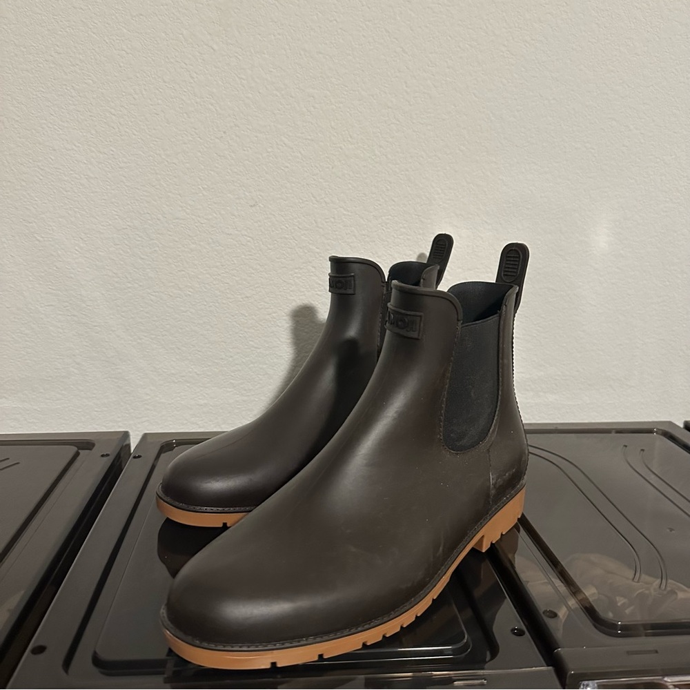 Rain Boot amoji Amazon brand